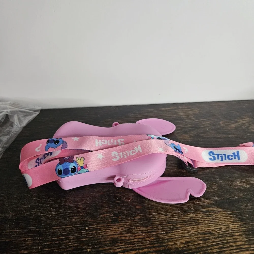 Angel Silicone ‎ Crossbody Zipper Purse/Pouch Disney Lilo & Stich Pink